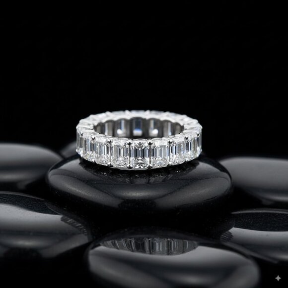 Infinite Light White 18K Gold Fancy Cut Diamond Ring - Picture 4 of 4